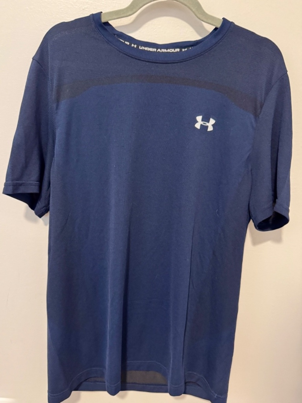 Under Armour Mens Fitted Seamless Running Shirt Short Sleeve Size L Navy Blue
